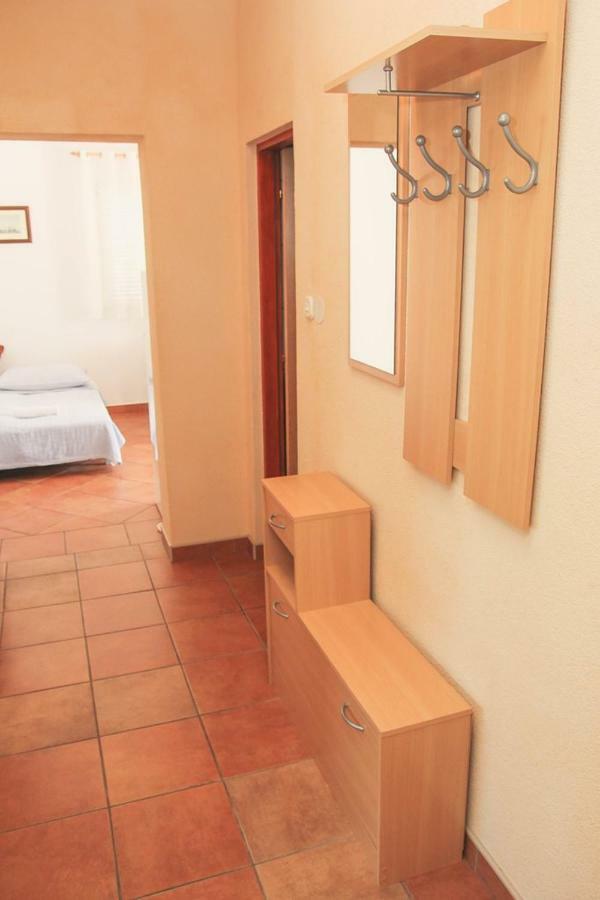Apartmani Bartolic ロゴズニッツァ エクステリア 写真