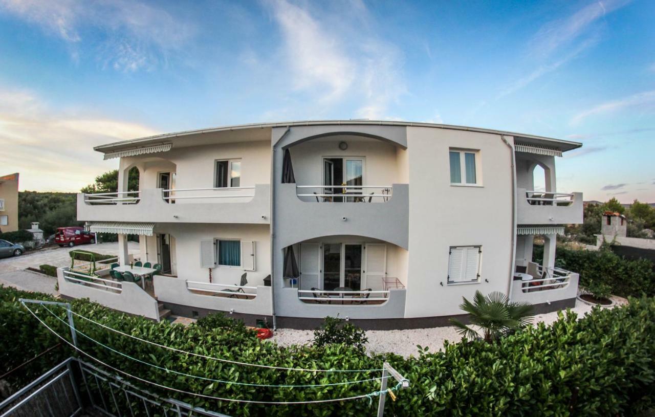 Apartmani Bartolic ロゴズニッツァ エクステリア 写真